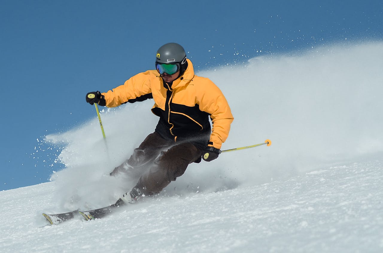 Man Using Ski